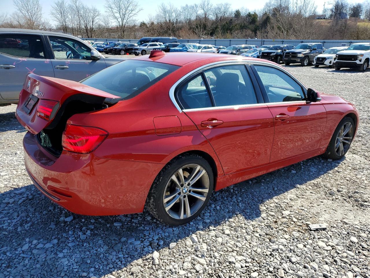 2017 BMW 330 Xi - Image 3