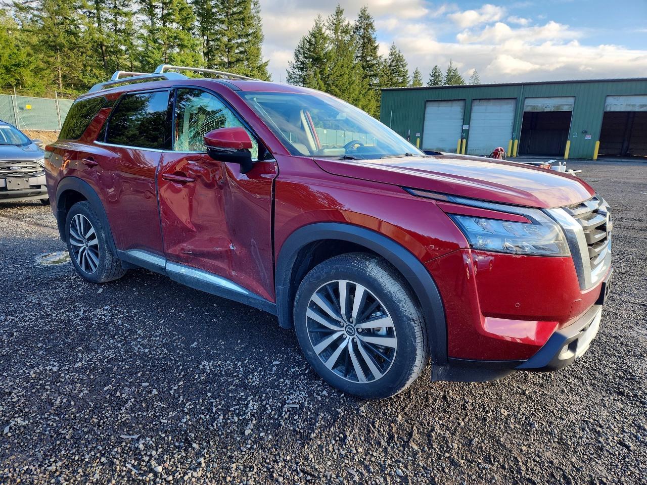 2025 Nissan Pathfinder Platinum - Фото 4