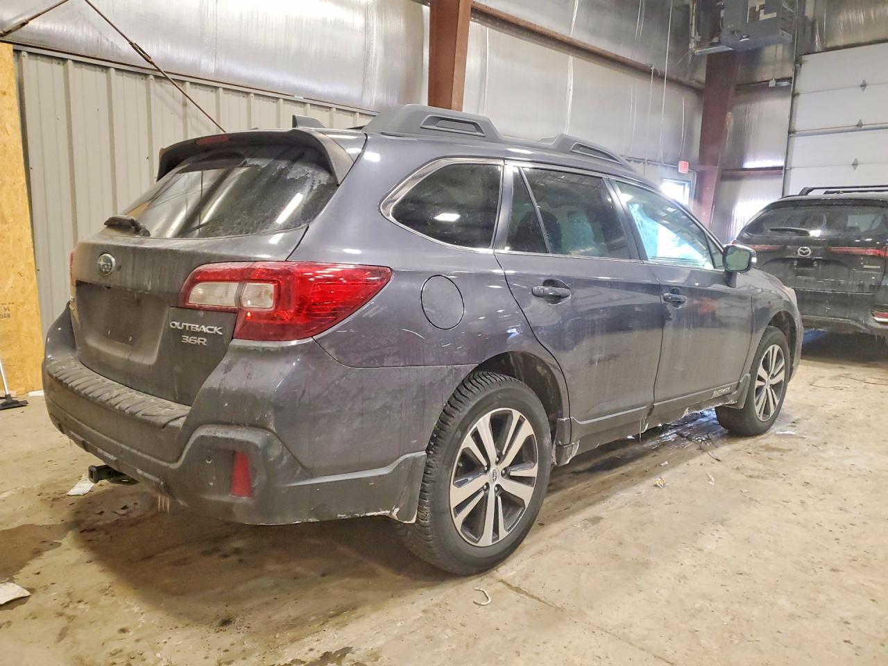 2019 Subaru Outback 3.6R Limited - Фото 3