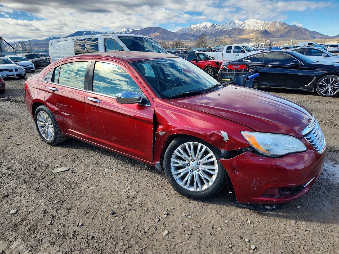 2013 Chrysler 200 Limited - Image 4