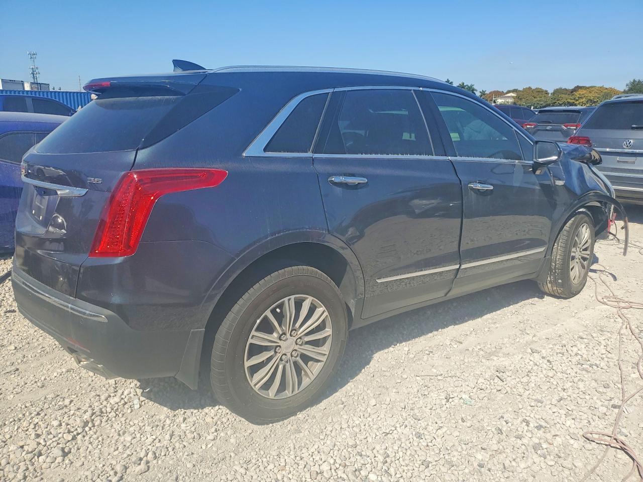 2019 Cadillac Xt5 Luxury - Image 3
