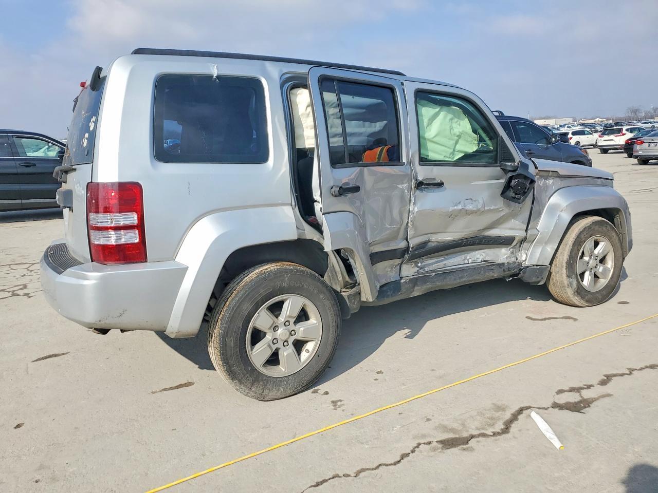 2010 Jeep Liberty Sport - Фото 3