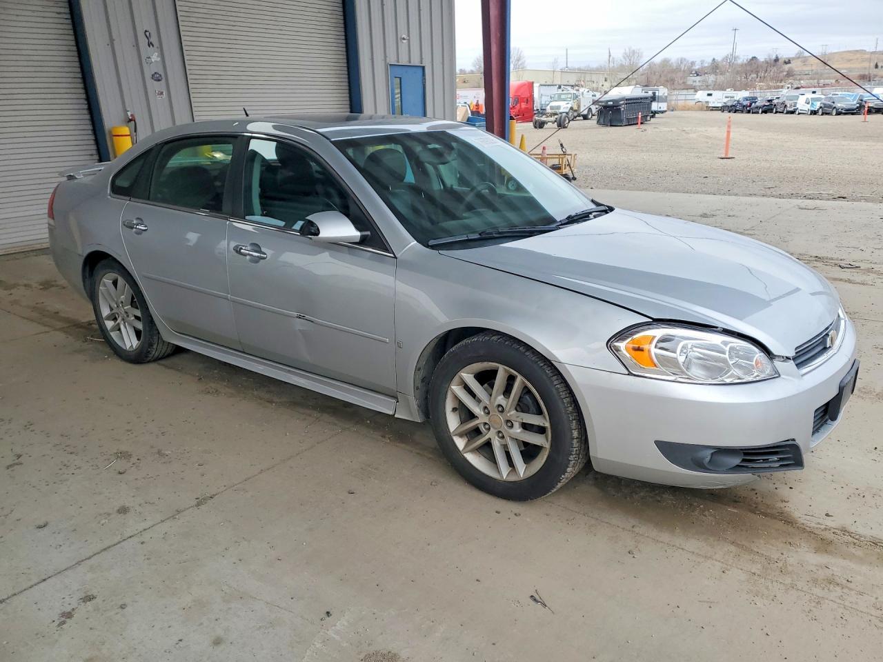 2009 Chevrolet Impala Ltz - Image 4