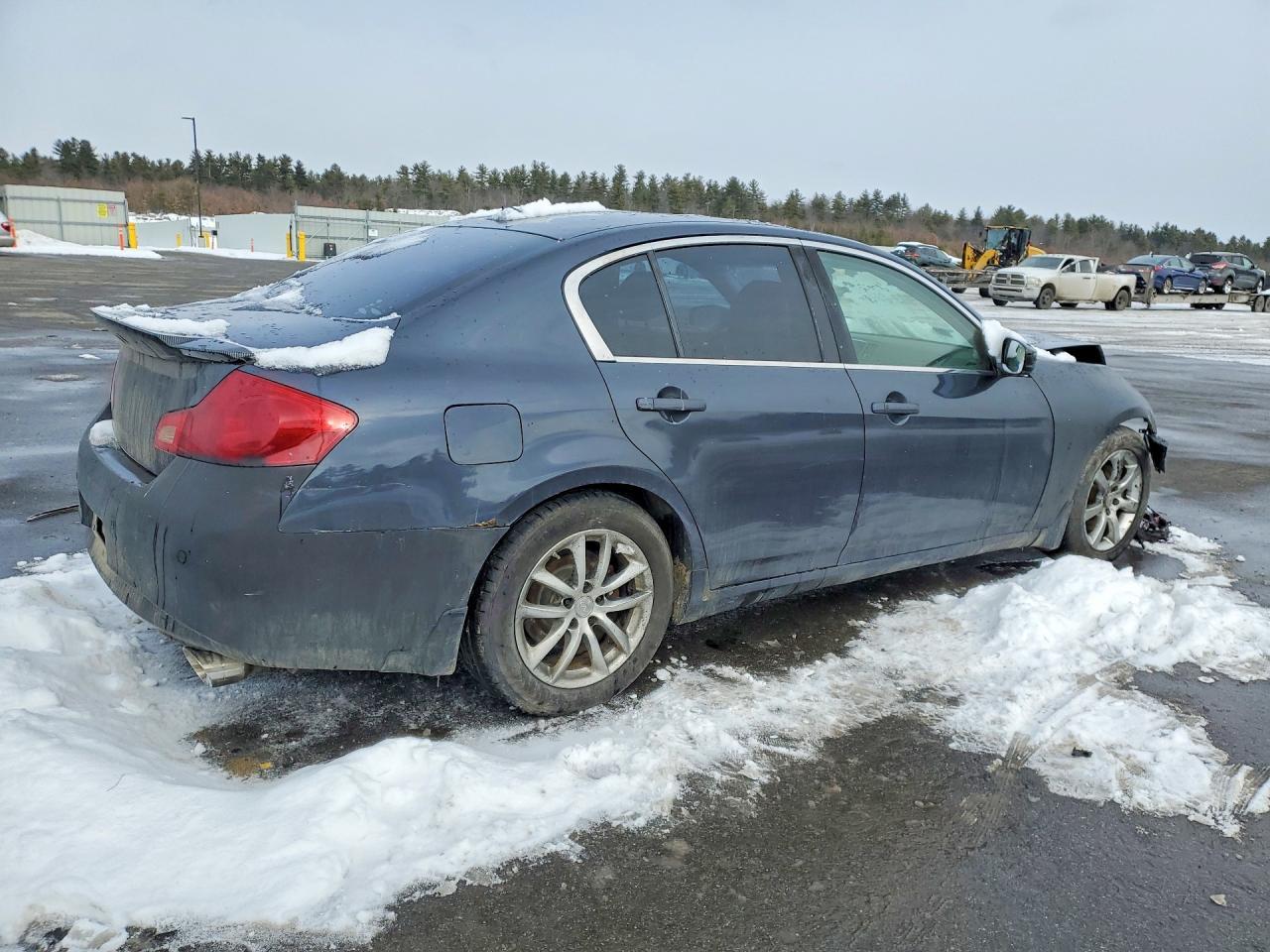2011 Infiniti G37 Base - Image 3