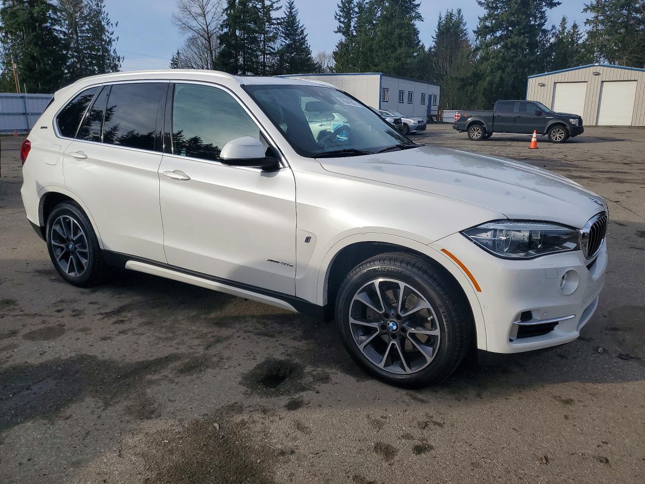 2017 BMW X5 Xdr40E - Фото 4