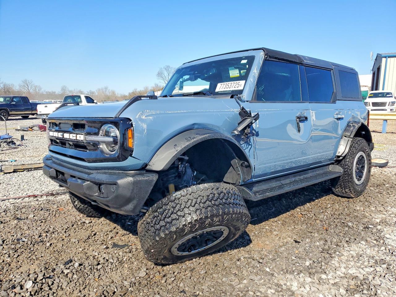 2025 Ford Bronco Outer Banks