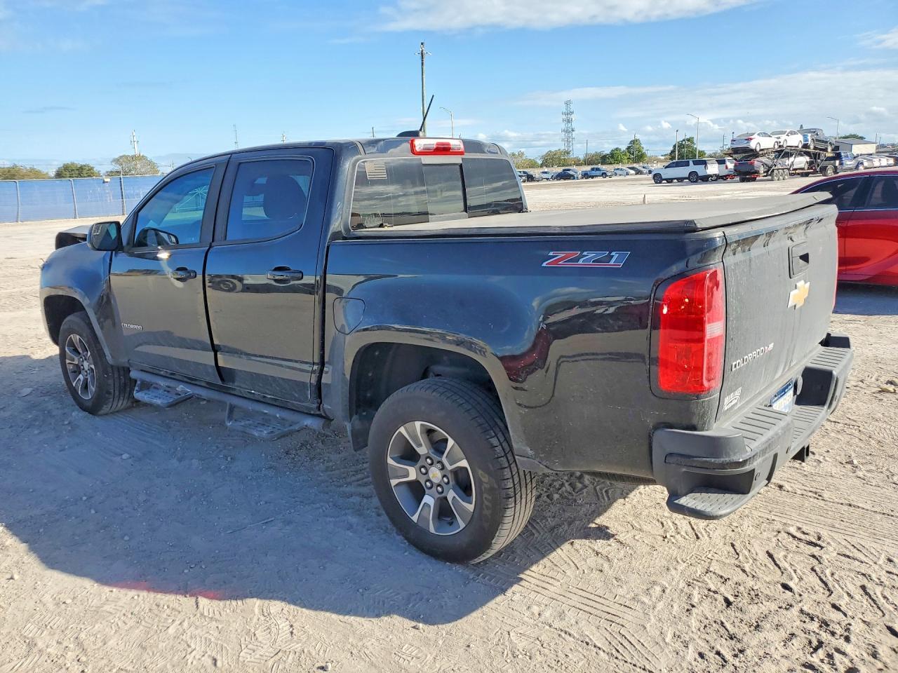 2020 Chevrolet Colorado Z71 - Image 2