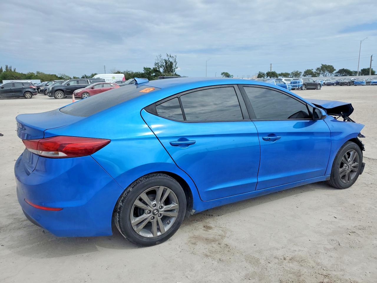 2017 Hyundai Elantra Se - Фото 3