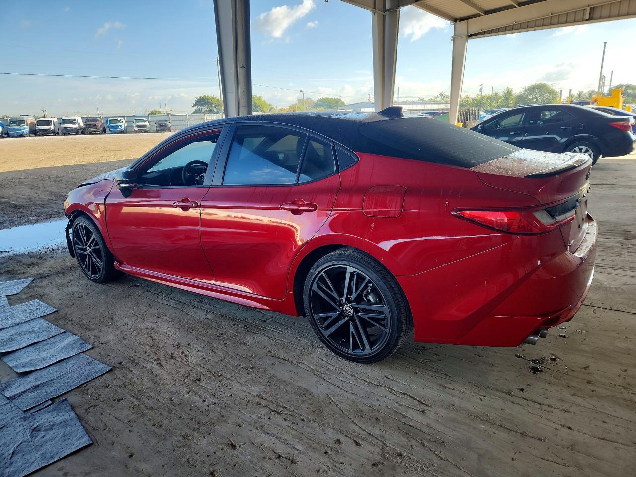 2025 Toyota Camry Xse - Фото 2