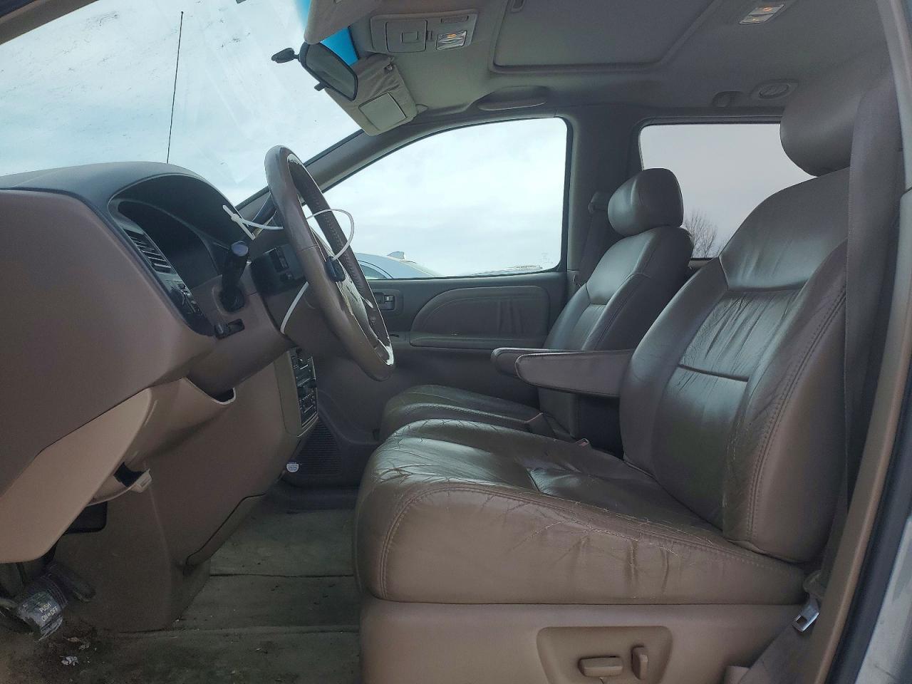 2000 Toyota Sienna Le - Фото 7