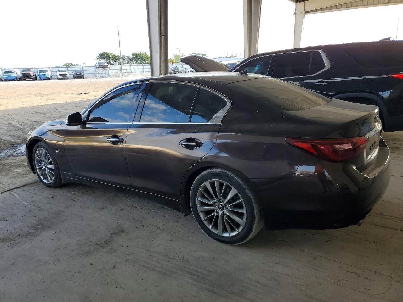 2019 Infiniti Q50 3.0T Luxe - Фото 2