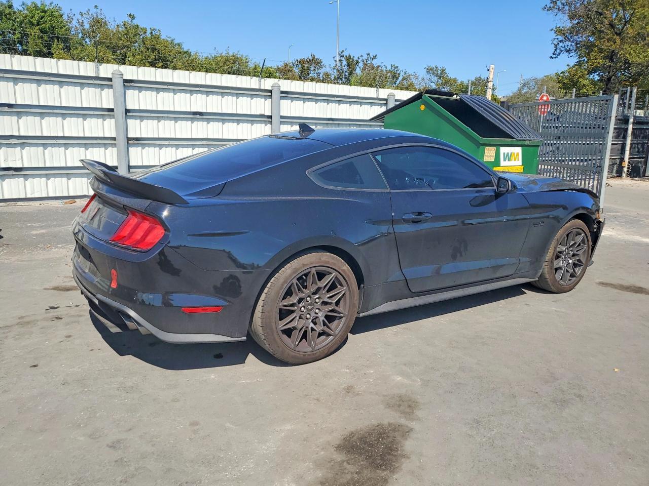 2020 Ford Mustang Gt - Фото 3