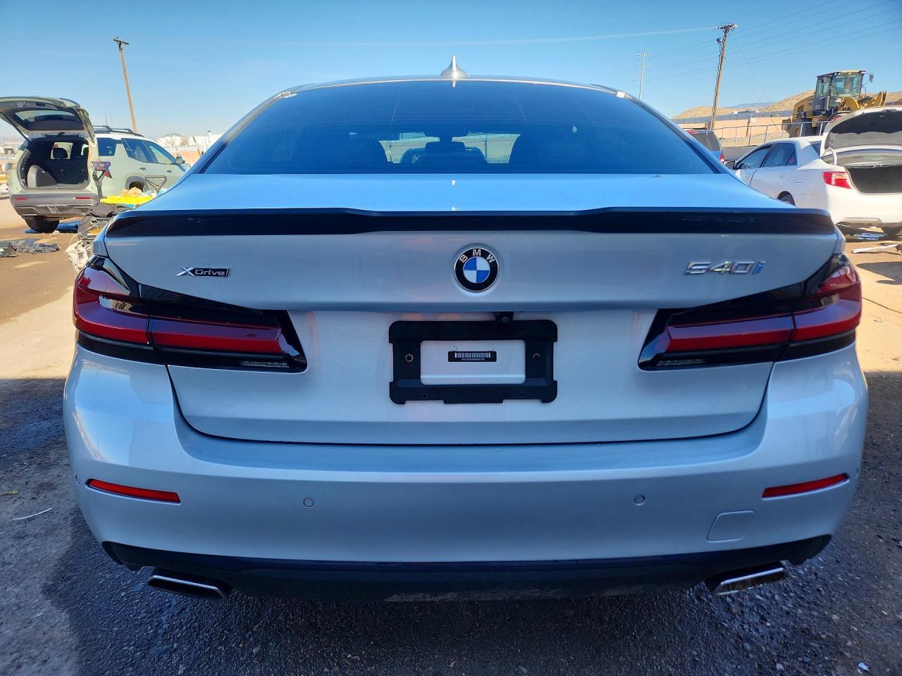 2021 BMW 540 Xi - Фото 6