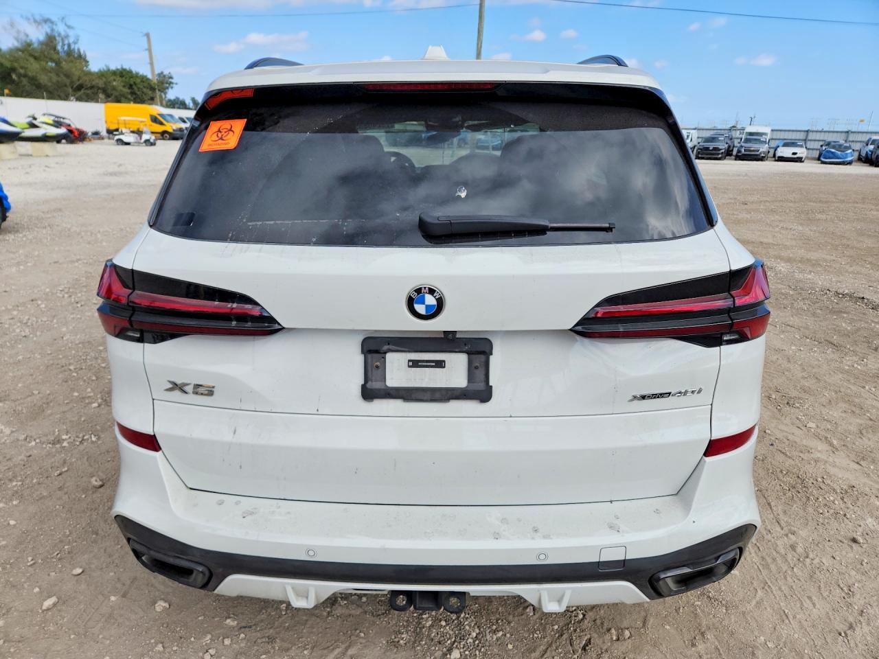 2025 BMW X5 xDrive40I - Image 6
