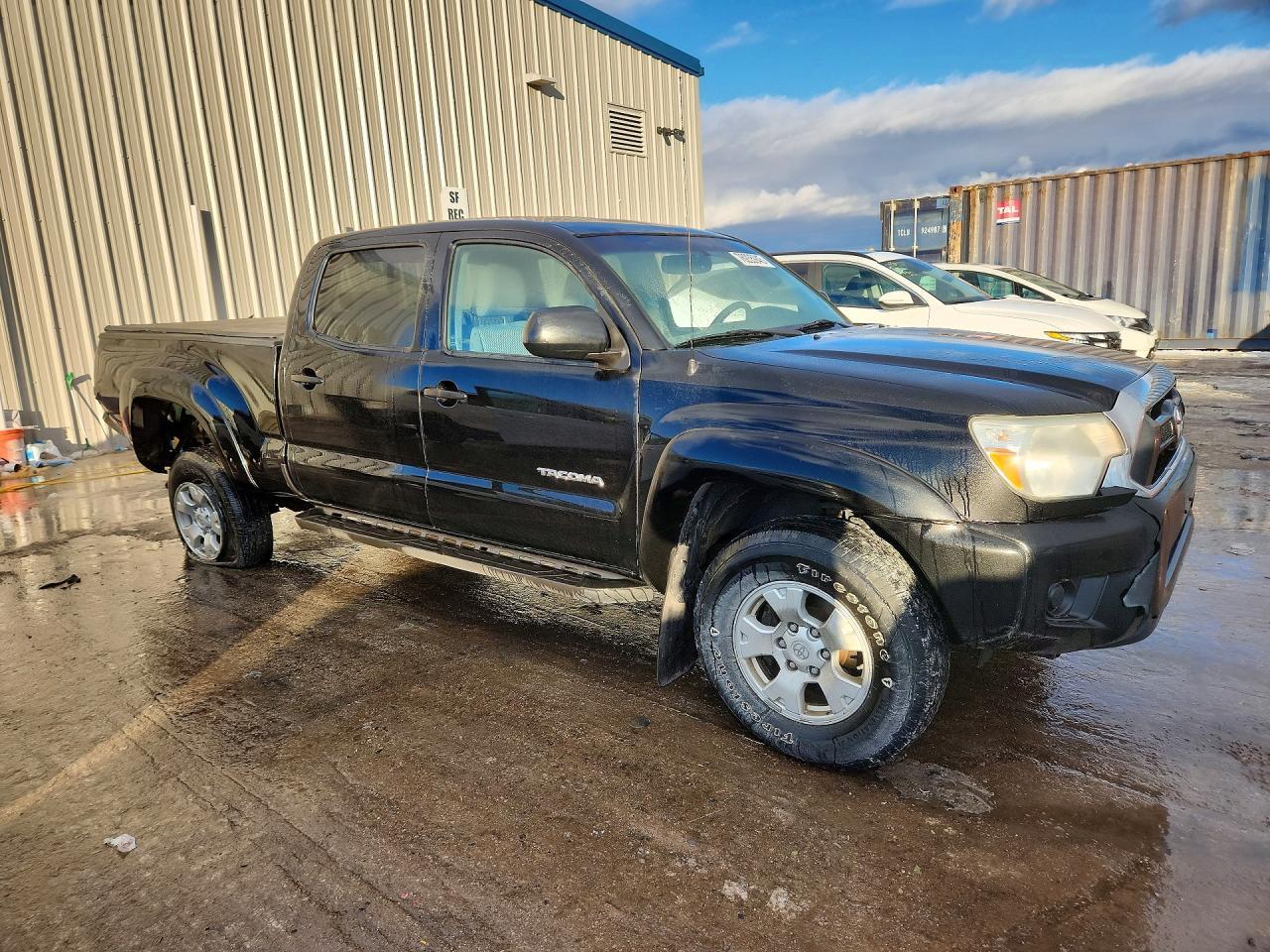 2015 Toyota Tacoma V6 - Image 4