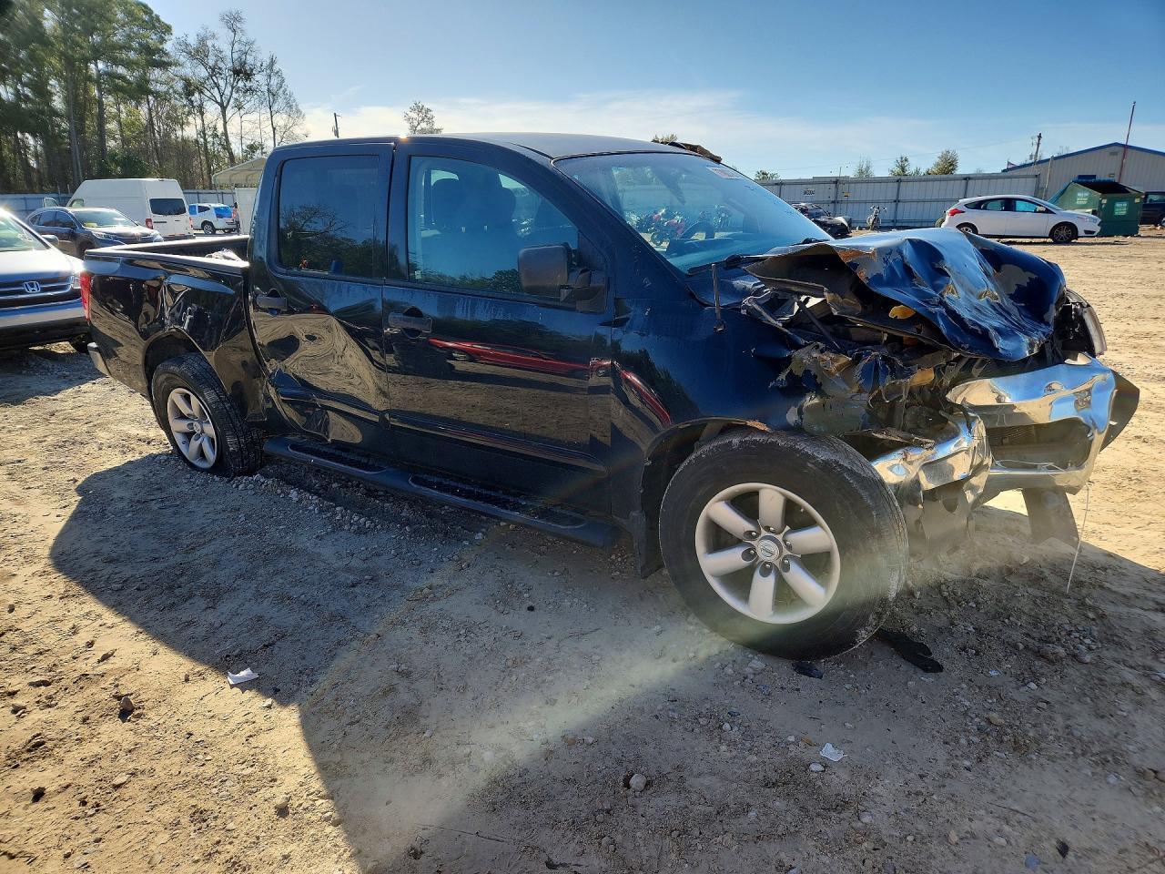 2013 Nissan Titan Sv - Фото 4