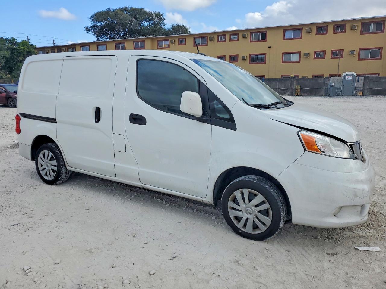 2020 Nissan Nv200 Sv - Image 4