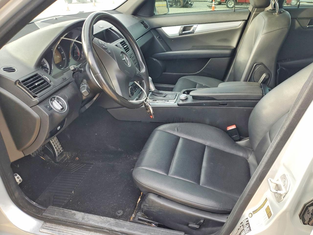 2011 Mercedes-Benz C 300 - Image 7