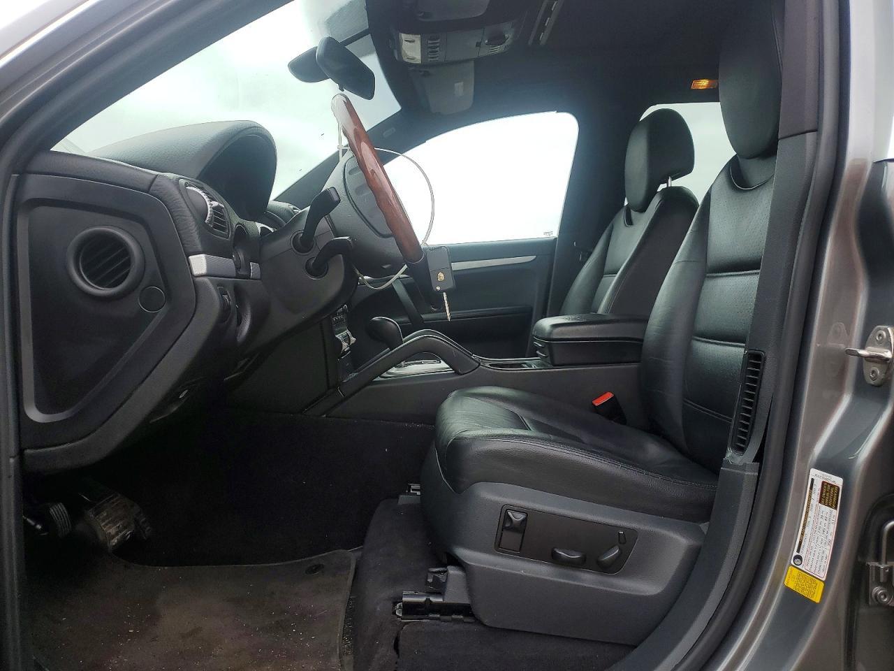 2008 Porsche Cayenne - Image 7