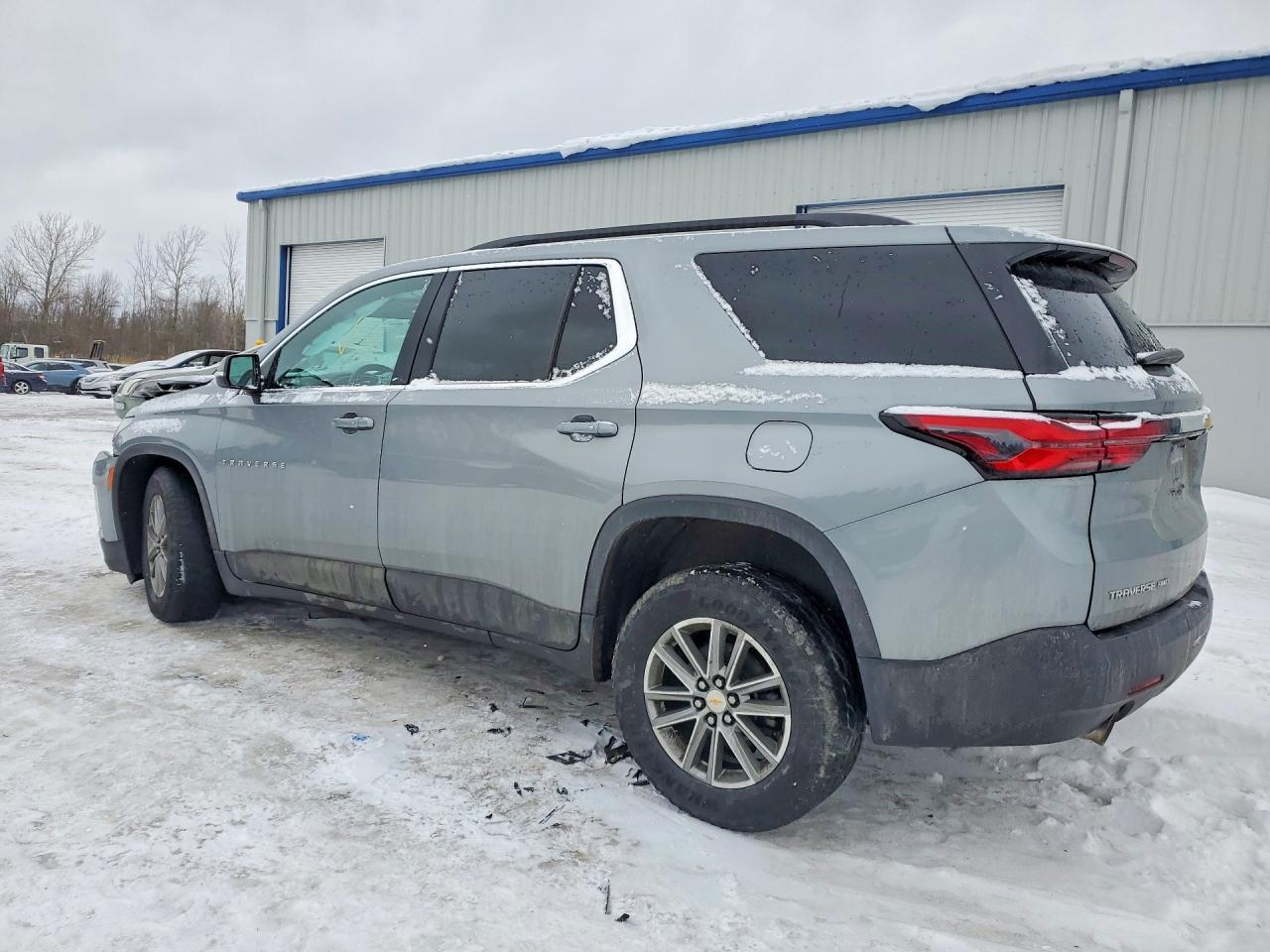 2023 Chevrolet Traverse Lt - Image 2