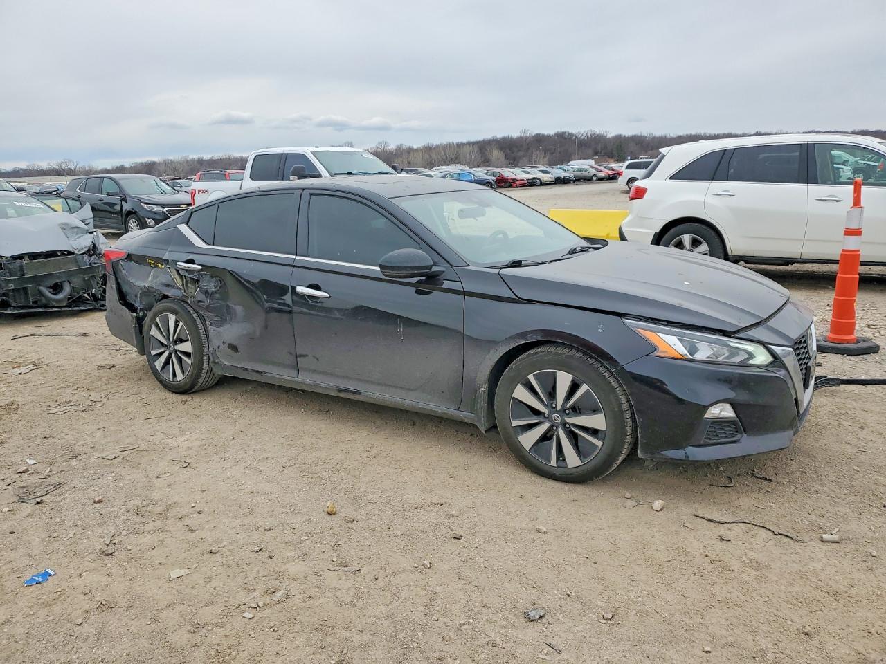 2022 Nissan Altima Sv - Image 4