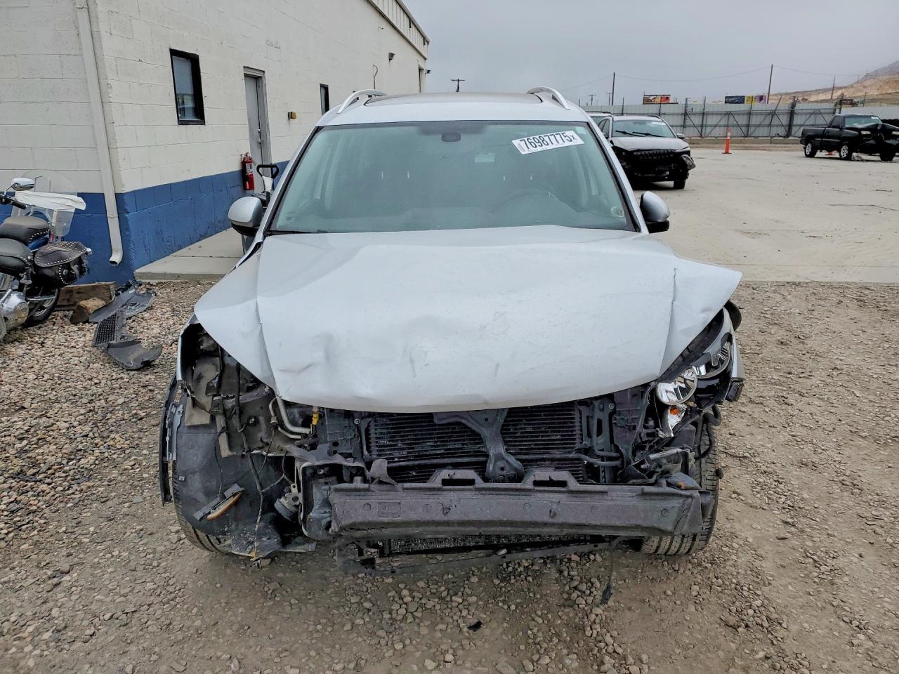 2017 Volkswagen Tiguan - Фото 5