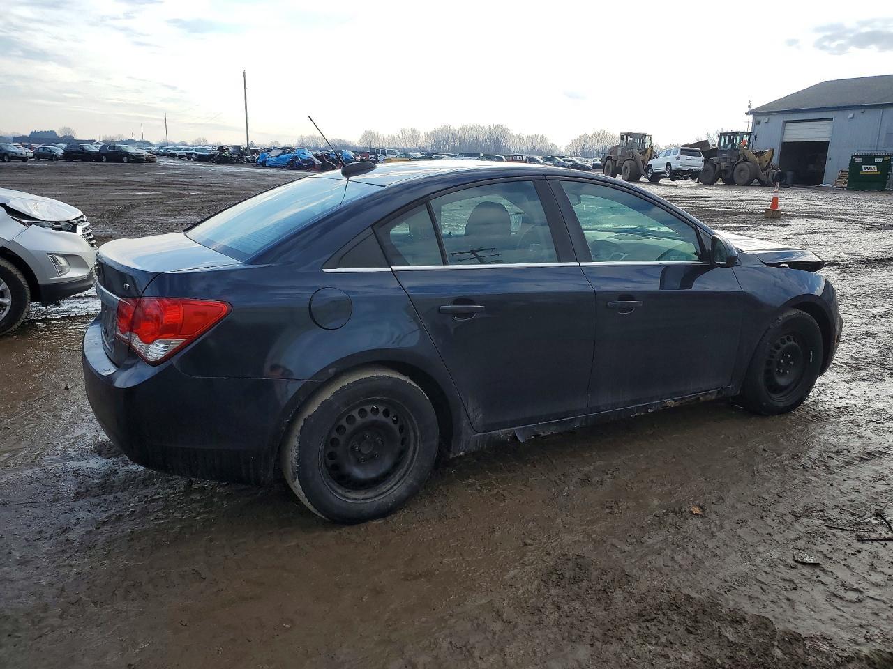 2016 Chevrolet Cruze Limited Lt - Image 3