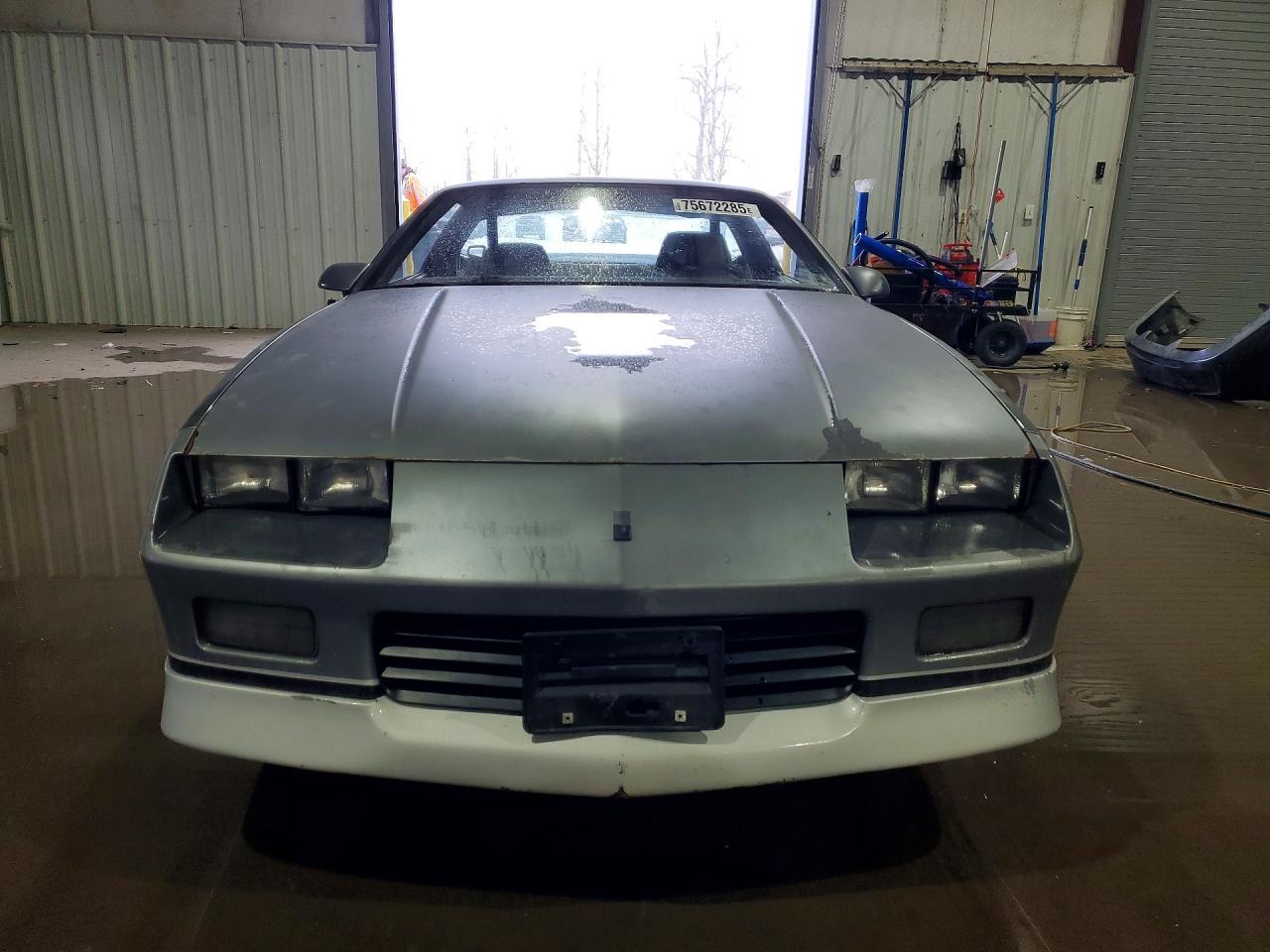 1988 Chevrolet Camaro - Фото 5