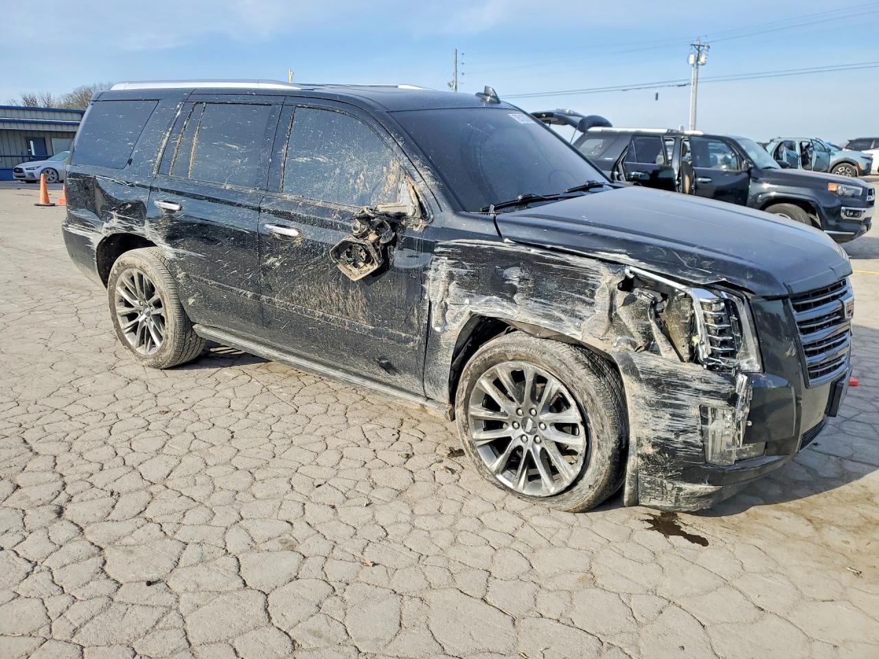 2019 Cadillac Escalade Platinum - Image 4