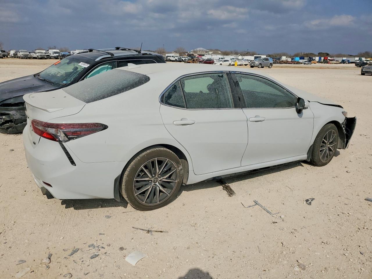 2023 Toyota Camry Se Night Shade - Image 3