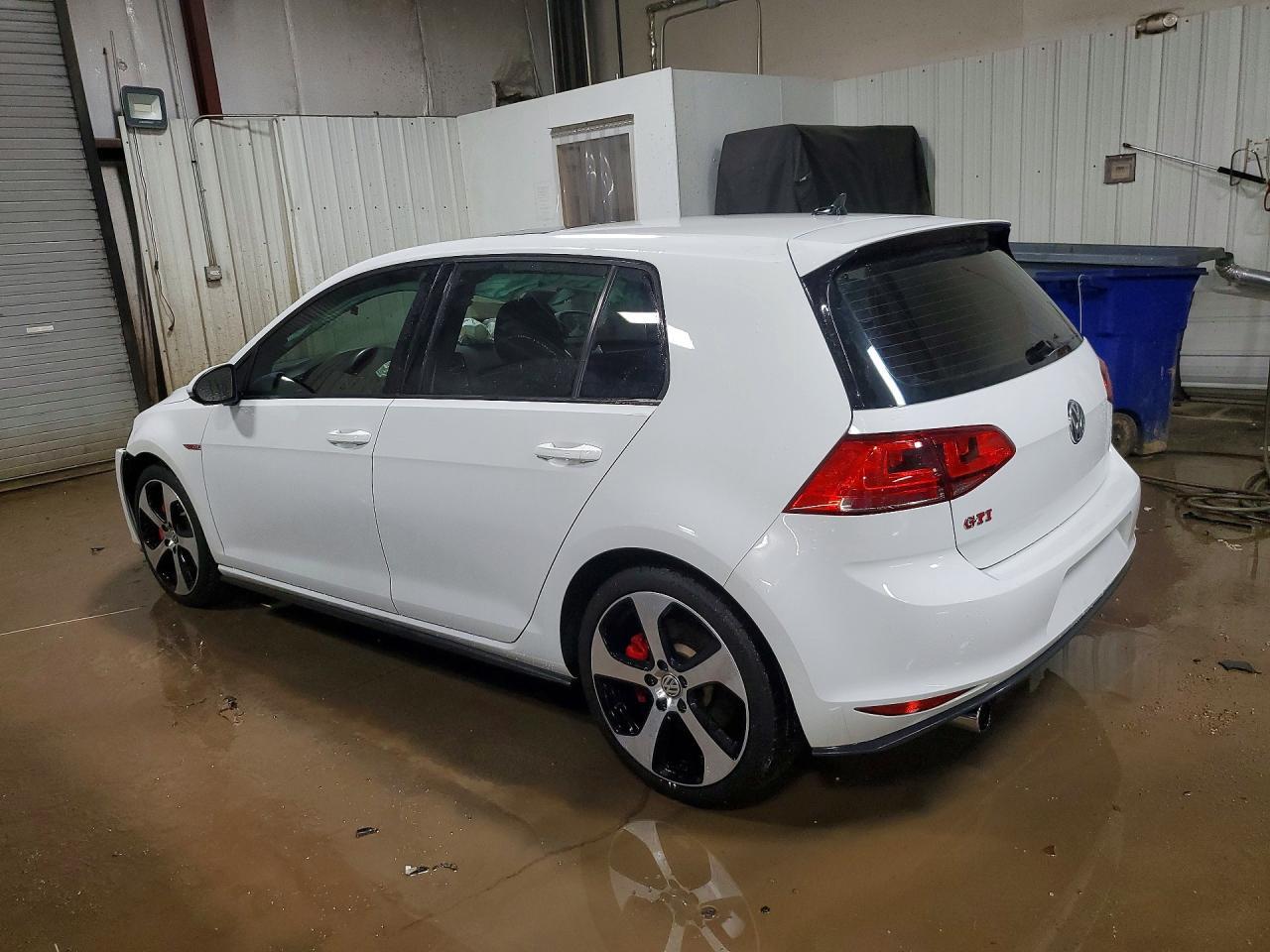 2017 Volkswagen Gti S - Image 2