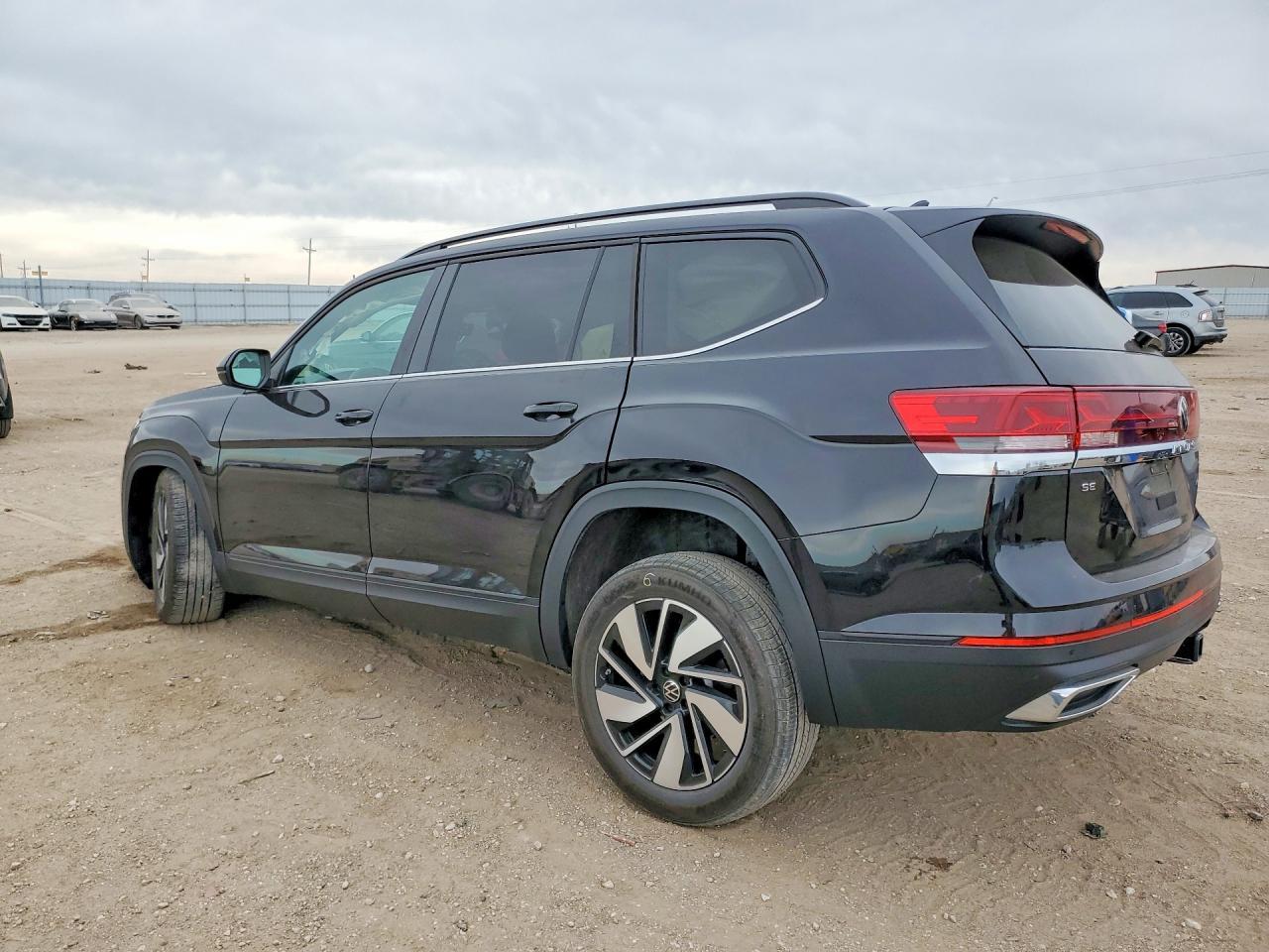 2025 Volkswagen Atlas Se - Фото 2