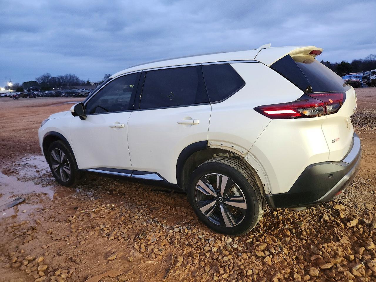 2023 Nissan Rogue Sl - Фото 2
