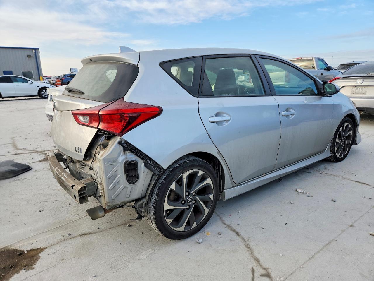 2017 Toyota Corolla Im - Image 3