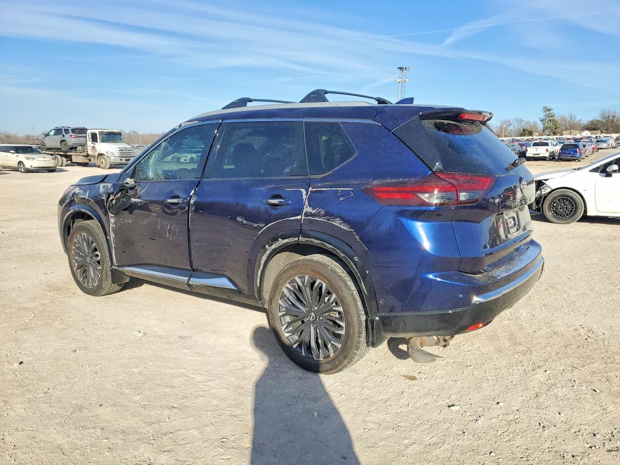 2025 Nissan Rogue Platinum - Фото 2