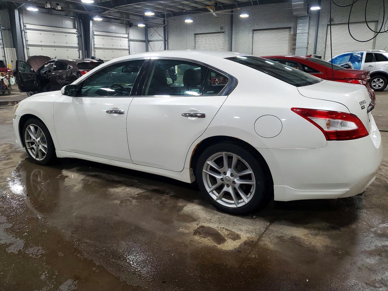 2009 Nissan Maxima S - Фото 2