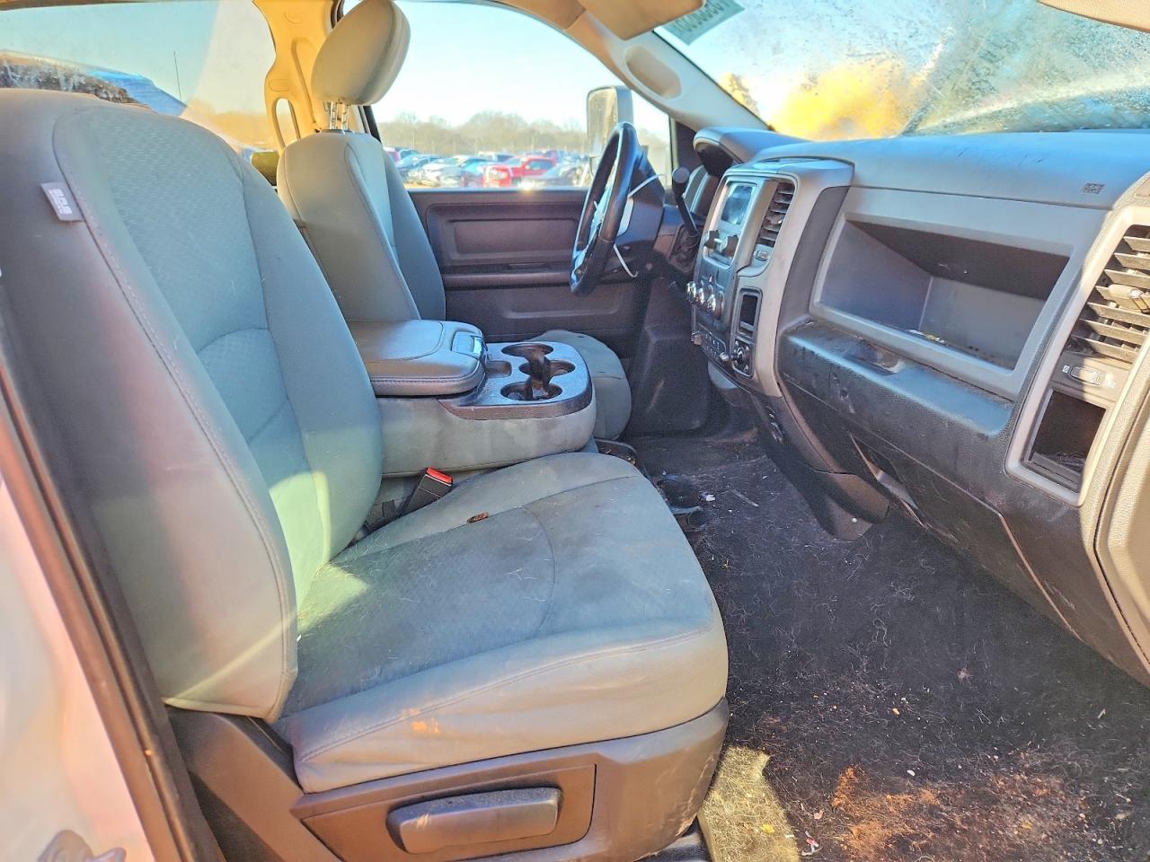 2018 Ram 3500 St - Image 7