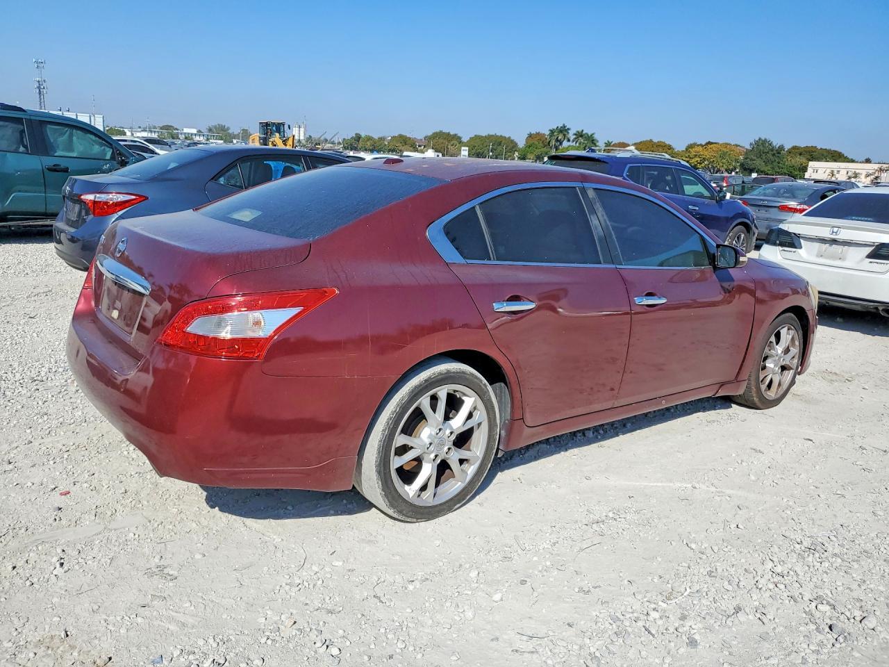 2010 Nissan Maxima S - Фото 3