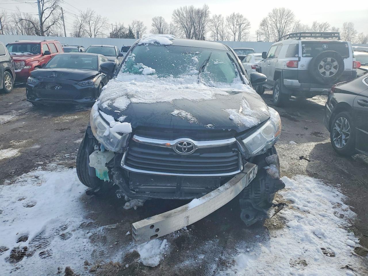 2016 Toyota Highlander Le - Фото 5