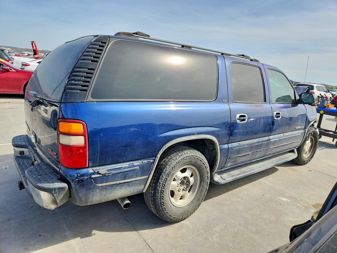 2002 GMC Yukon Xl C1500 - Image 3