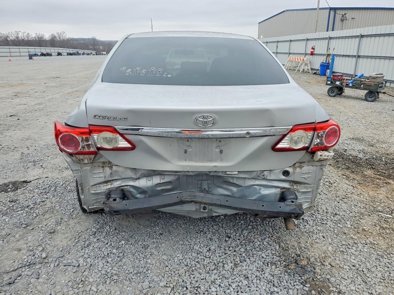 2013 Toyota Corolla Base - Фото 6