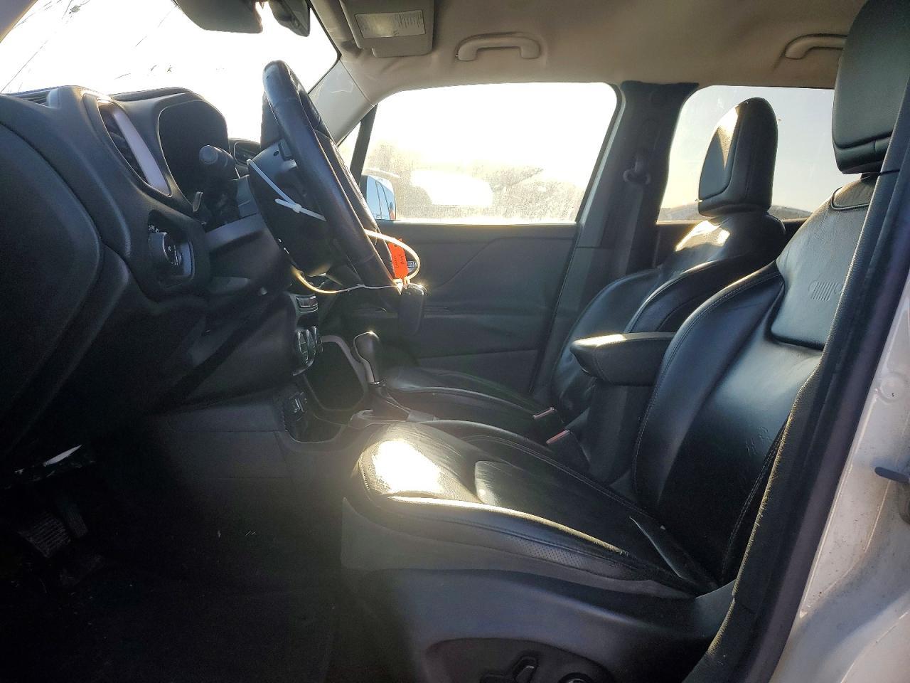 2016 Jeep Renegade Limited - Image 7