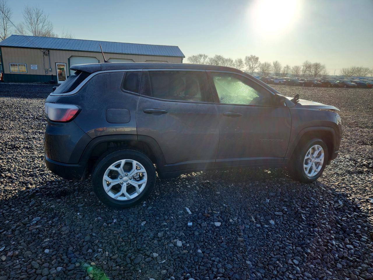 2024 Jeep Compass Sport - Фото 3
