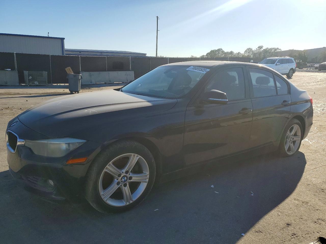 2013 BMW 328 I - Фото 2