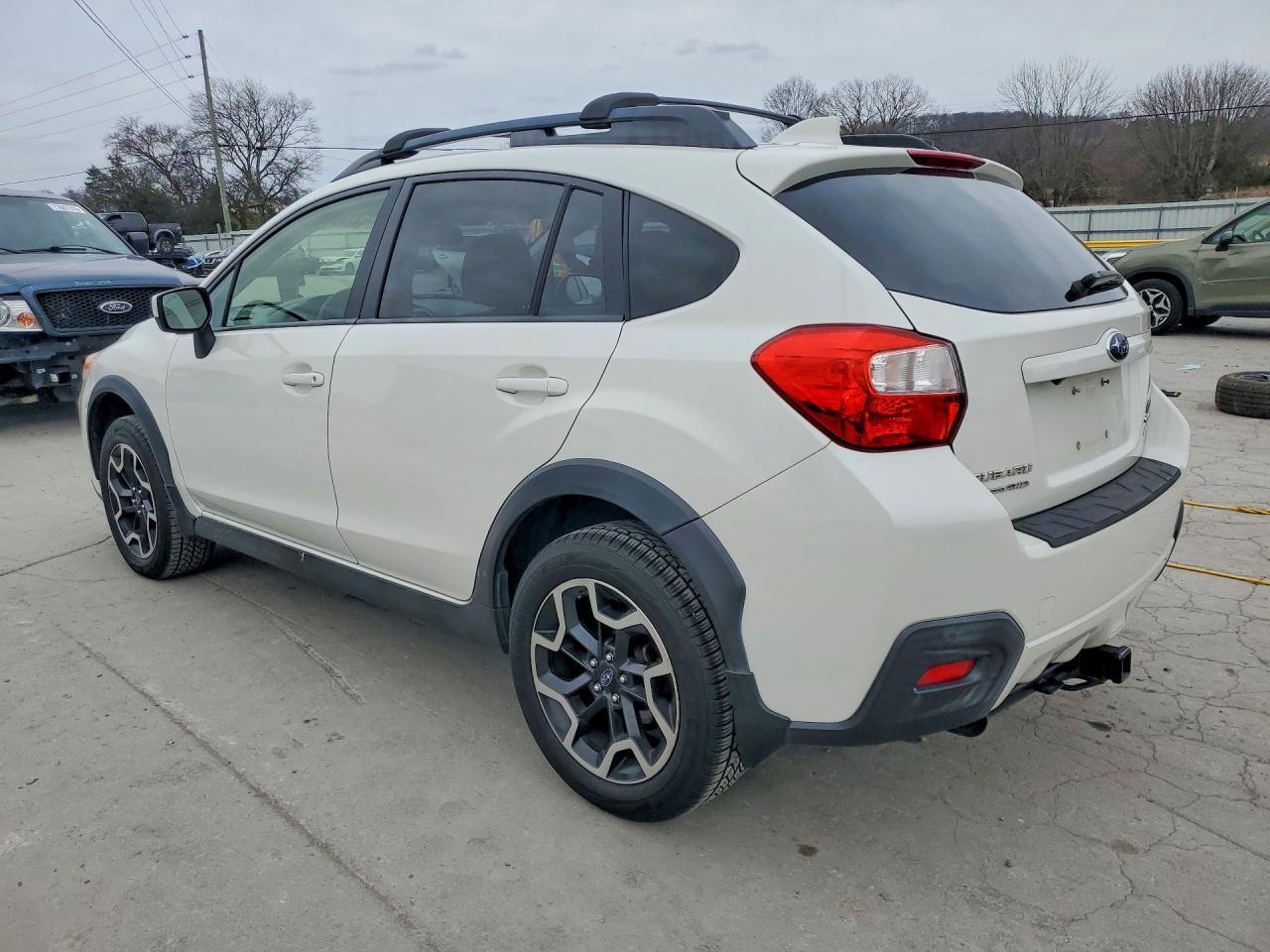 2016 Subaru Crosstrek Premium - Image 2