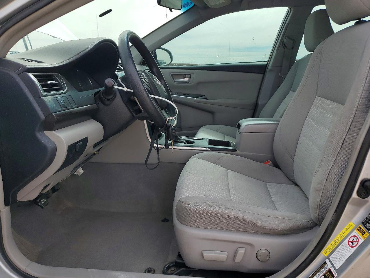 2016 Toyota Camry Le - Фото 7