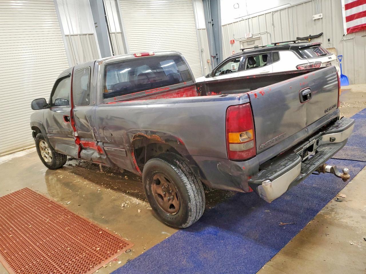 2002 Chevrolet Silverado K1500 - Фото 2