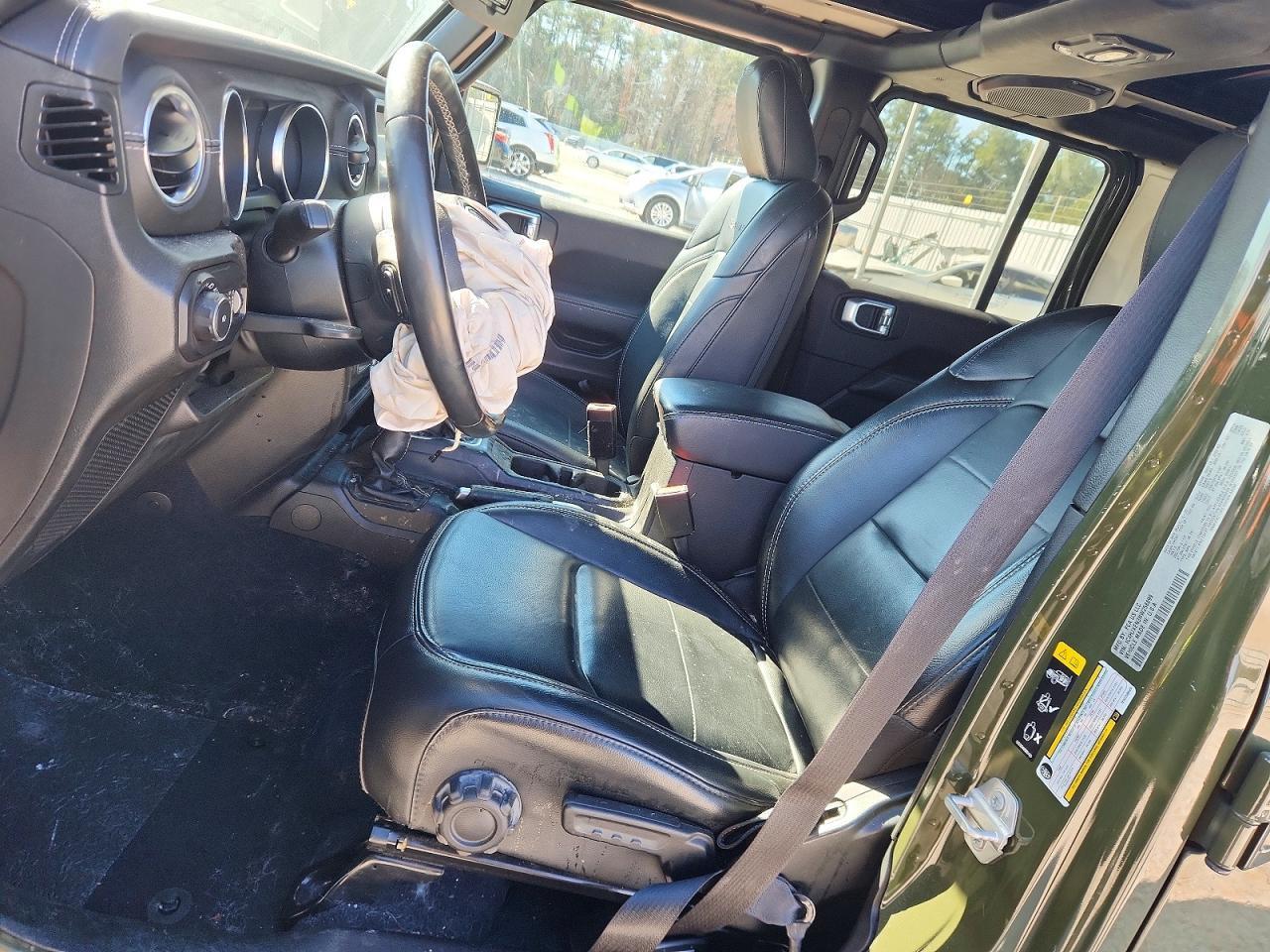 2022 Jeep Wrangler Unlimited Sahara - Image 7