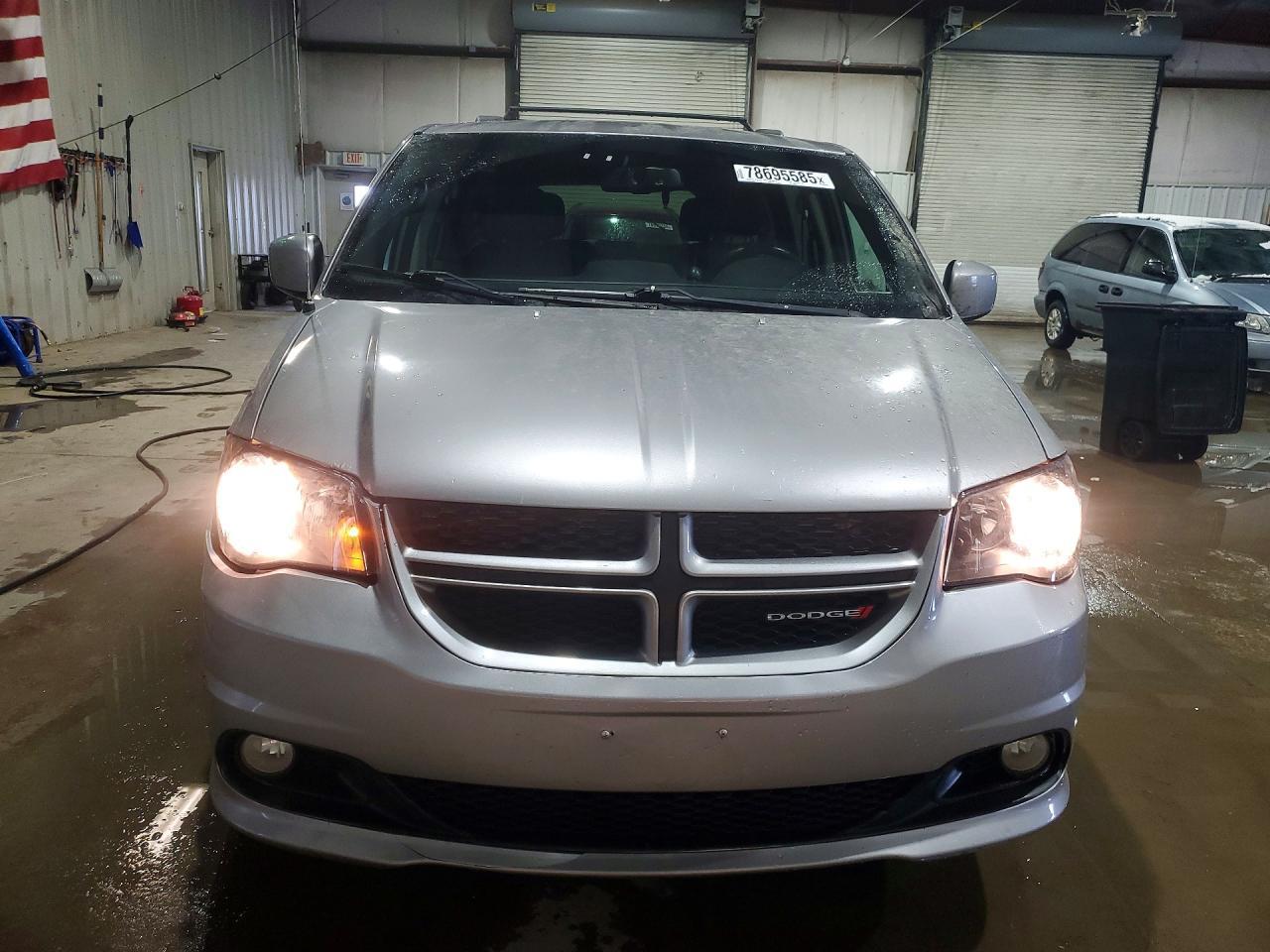 2017 Dodge Grand Caravan Sxt - Фото 5