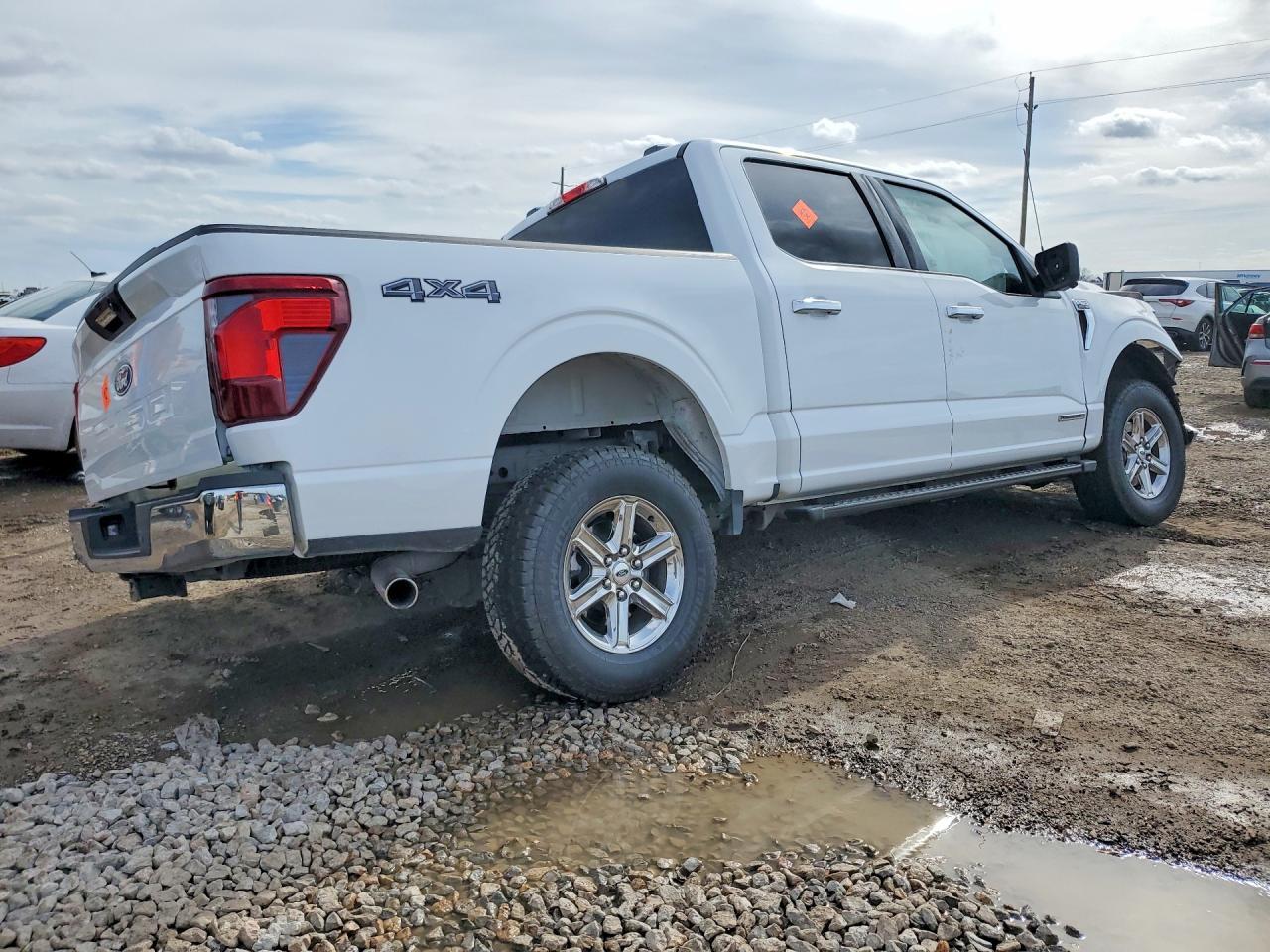 2024 Ford F150 Xlt - Фото 3